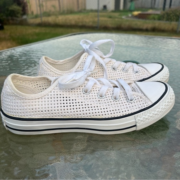 Converse Chuck Taylor All Star Low Top White Perforated Shoes - Picture 1 of 12